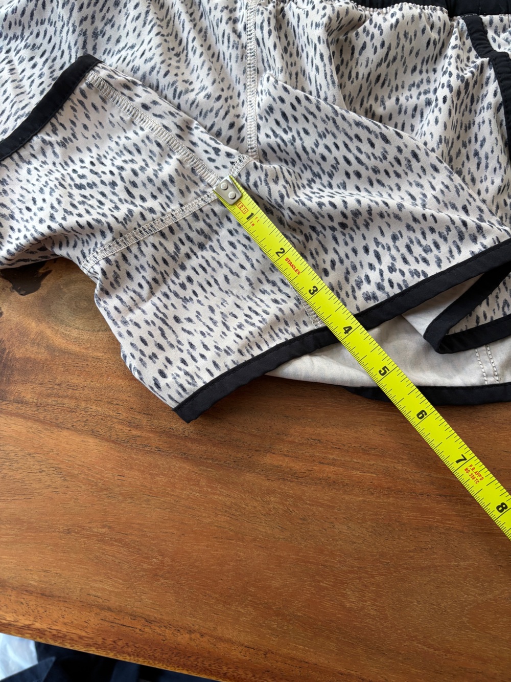 Lululemon Run Speed Short Animal Print - Size 8 - Picture 6 of 7
